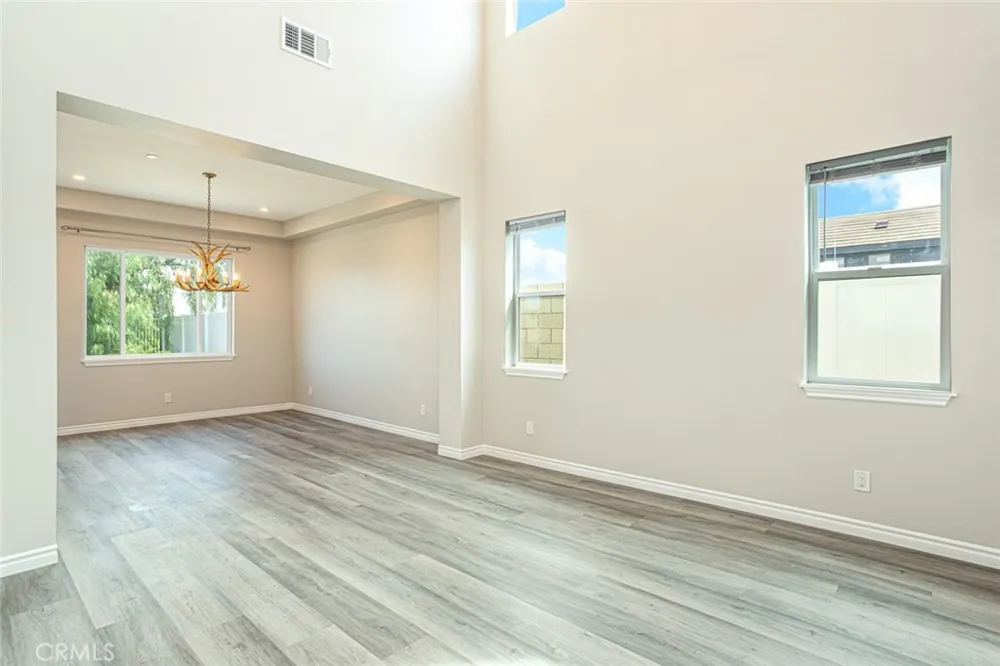 1751 Duncan Corona, CA 92881
