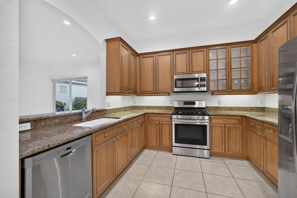 206 ISLE VERDE WAY Palm Beach Gardens, FL 33418