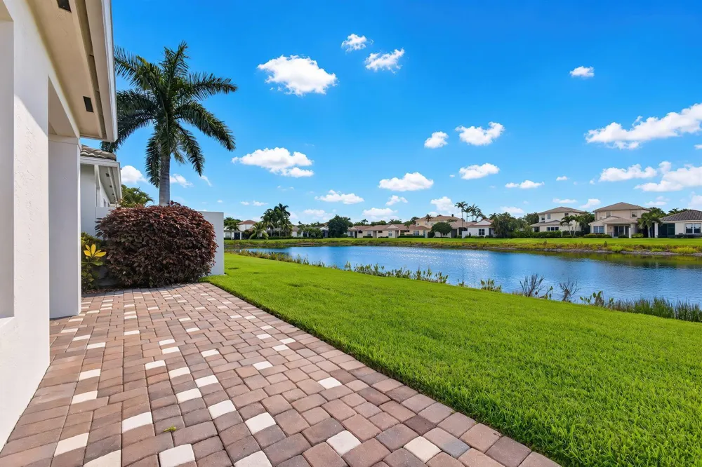 206 ISLE VERDE WAY Palm Beach Gardens, FL 33418