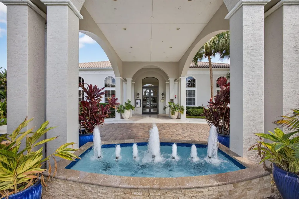 206 ISLE VERDE WAY Palm Beach Gardens, FL 33418