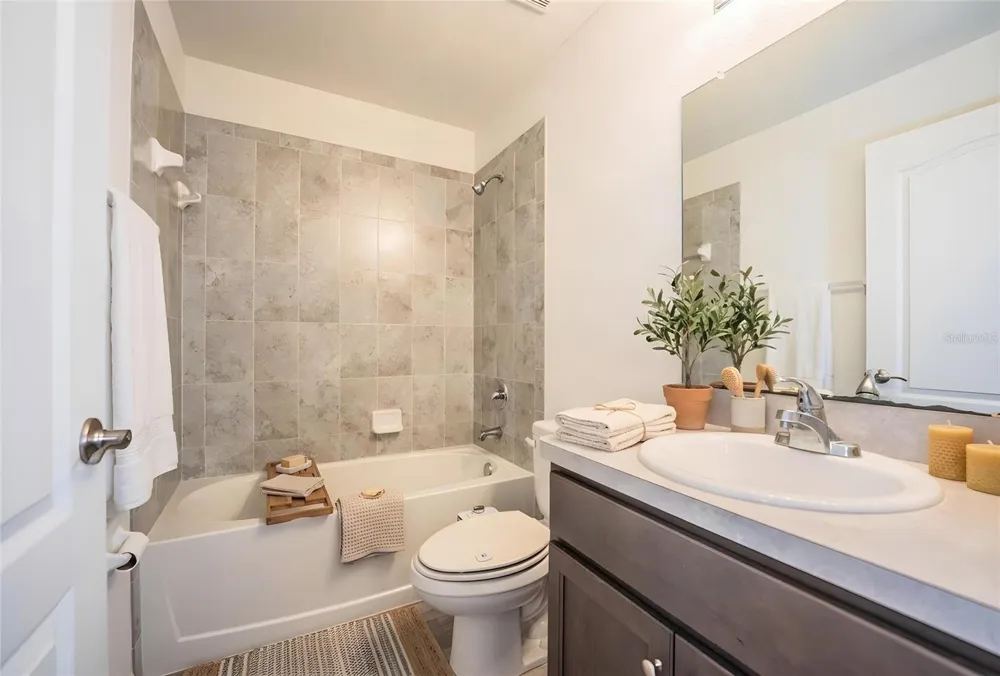 6419 ENGLISH CREEK DRIVE Lakeland, FL 33811