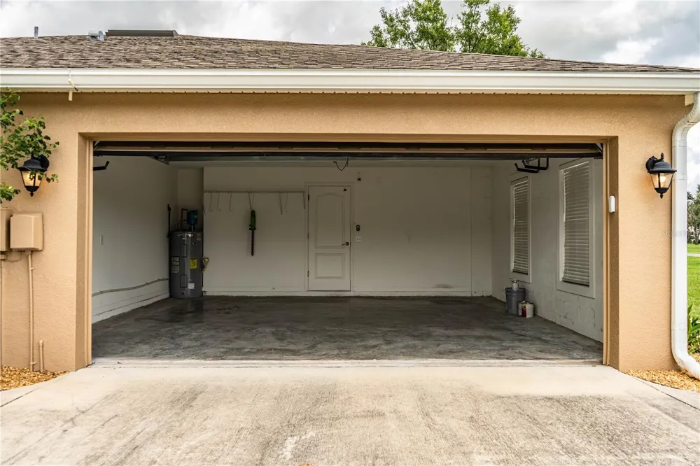 6419 ENGLISH CREEK DRIVE Lakeland, FL 33811