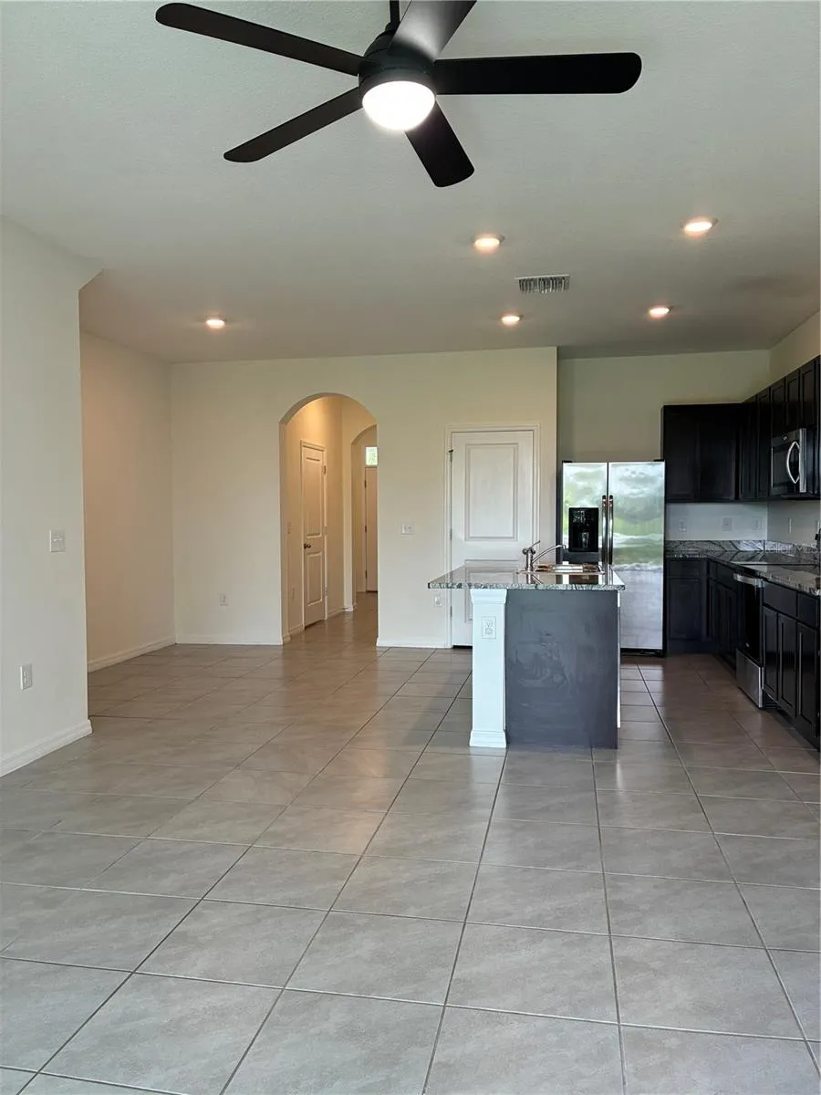 34218 REDWOOD DAWN LANE Wesley Chapel, FL 33543