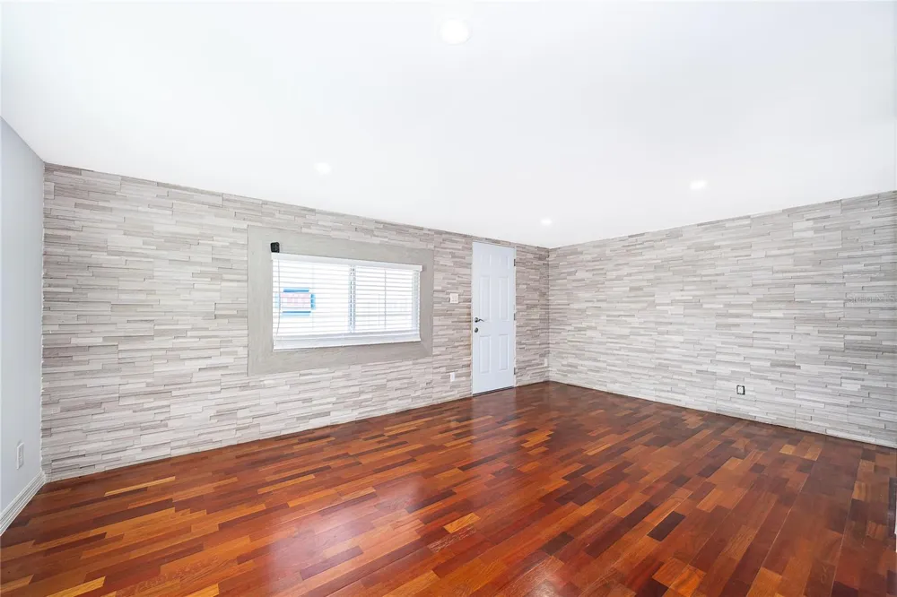 1838 ANNAPOLIS AVENUE Orlando, FL 32826