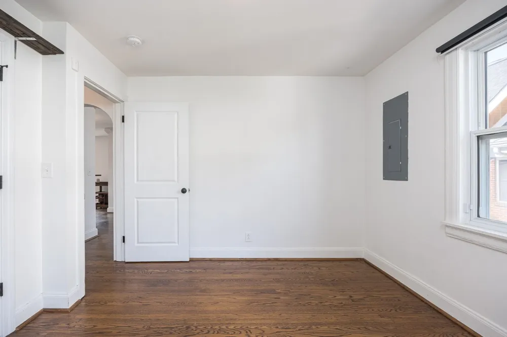 1005 Matthews Ave Nashville, TN 37216