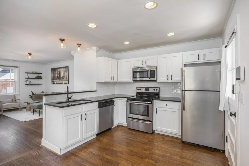1005 Matthews Ave Nashville, TN 37216