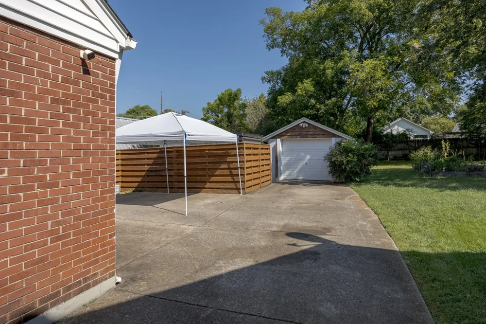 1005 Matthews Ave Nashville, TN 37216