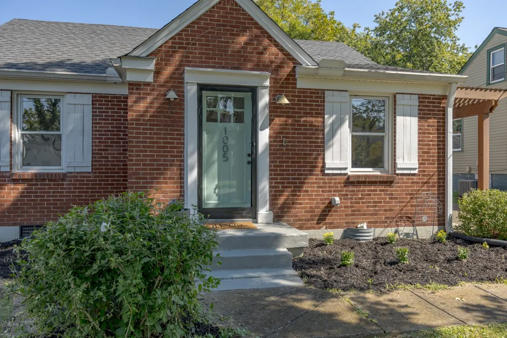 1005 Matthews Ave Nashville, TN 37216