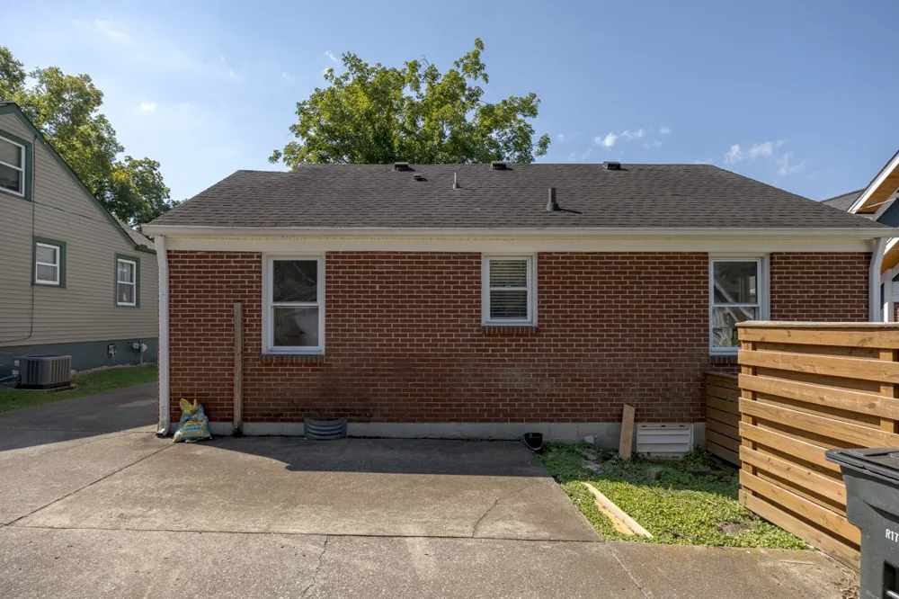 1005 Matthews Ave Nashville, TN 37216
