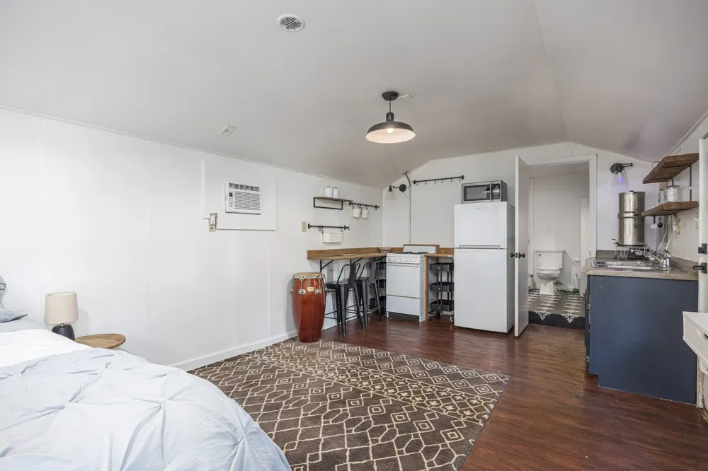 1005 Matthews Ave Nashville, TN 37216