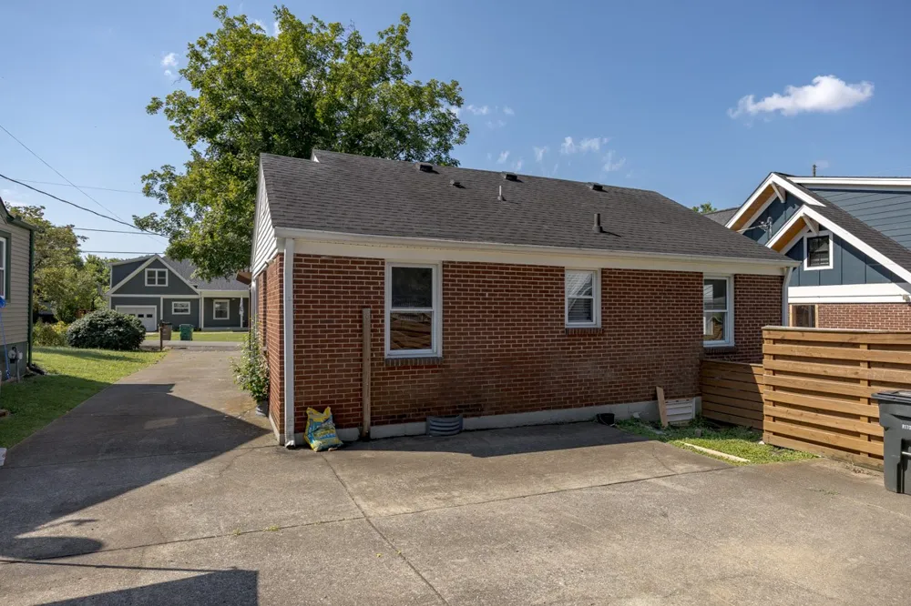 1005 Matthews Ave Nashville, TN 37216
