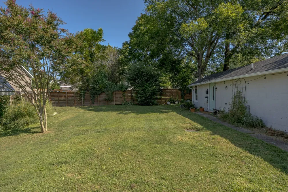 1005 Matthews Ave Nashville, TN 37216