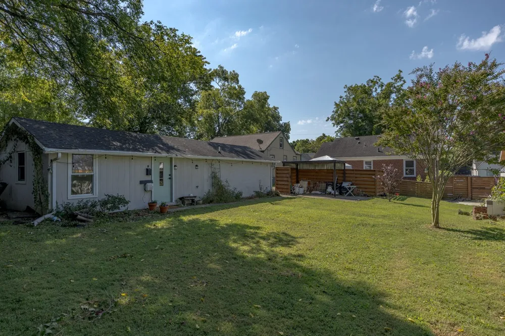 1005 Matthews Ave Nashville, TN 37216