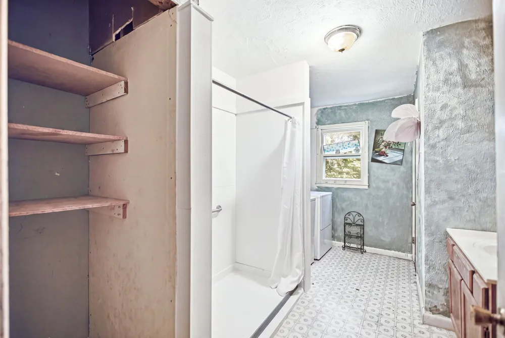 118 Crim Rd McMinnville, TN 37110