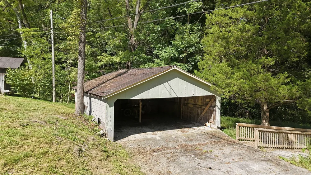 118 Crim Rd McMinnville, TN 37110