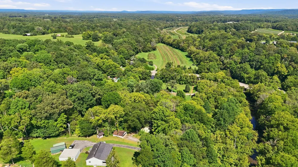 118 Crim Rd McMinnville, TN 37110