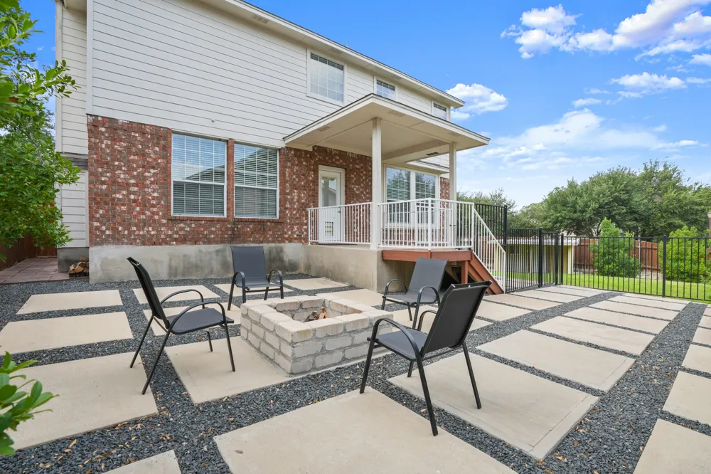 9321 Queens Park Cove Austin, TX 78717