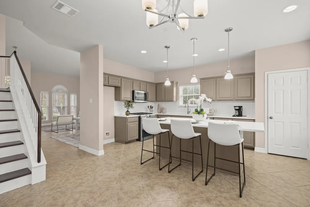 9321 Queens Park Cove Austin, TX 78717
