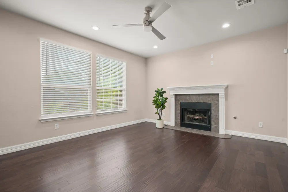 9321 Queens Park Cove Austin, TX 78717