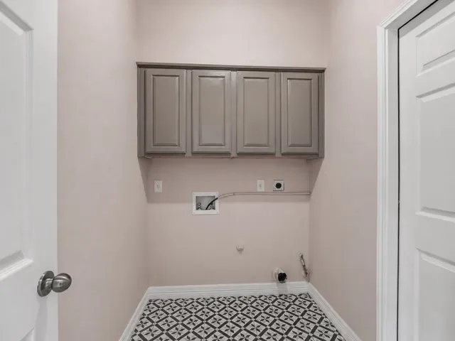 9321 Queens Park Cove Austin, TX 78717