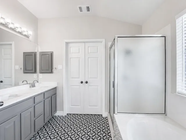 9321 Queens Park Cove Austin, TX 78717