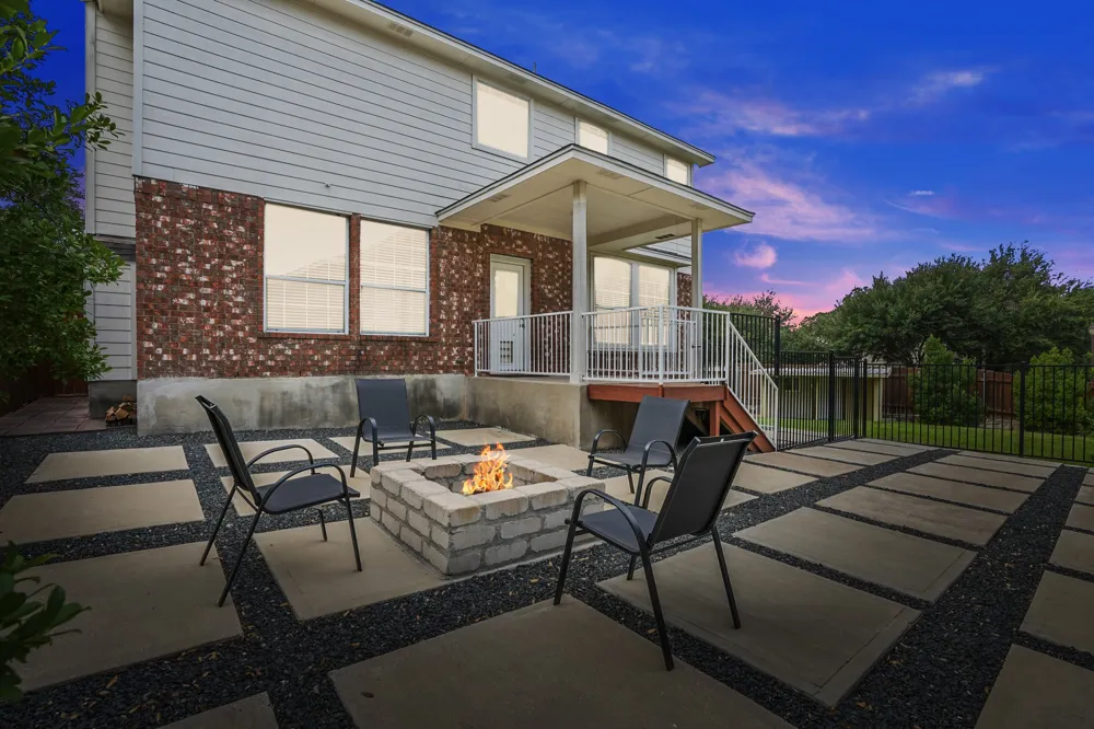 9321 Queens Park Cove Austin, TX 78717
