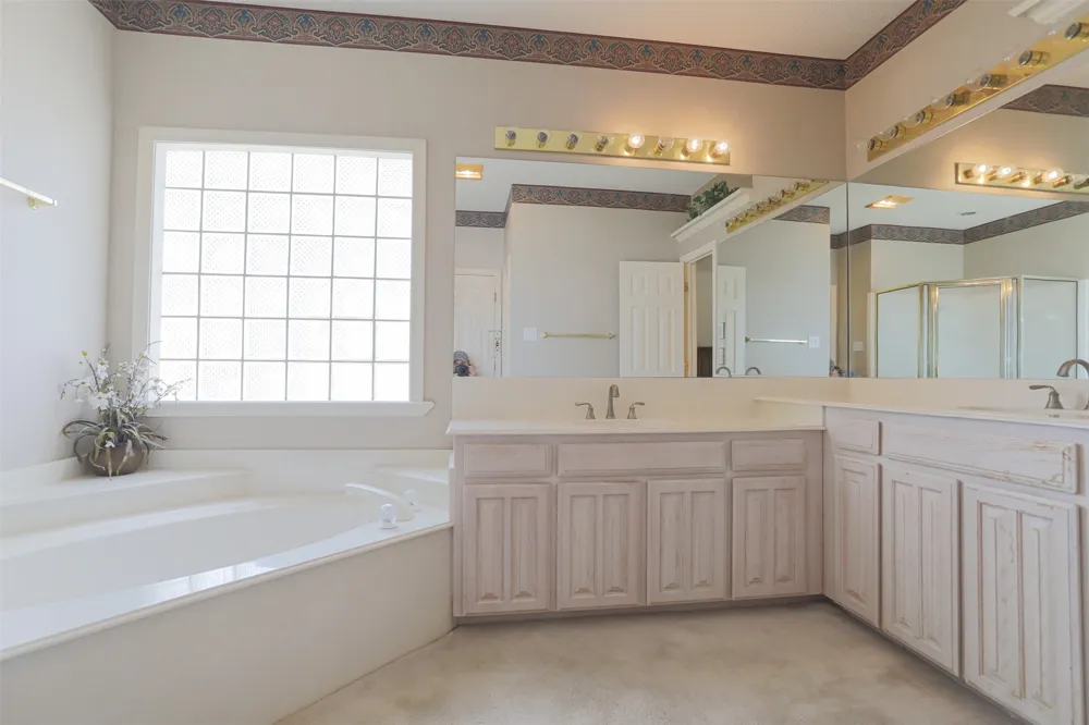 7005 Meadowside Road S Fort Worth, TX 76132