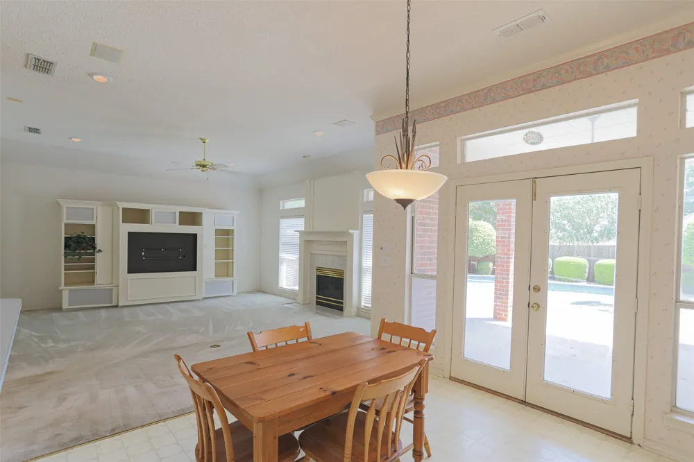7005 Meadowside Road S Fort Worth, TX 76132
