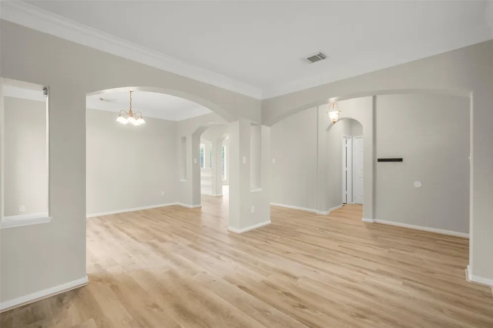 9107 Huckinston Court Spring, TX 77379