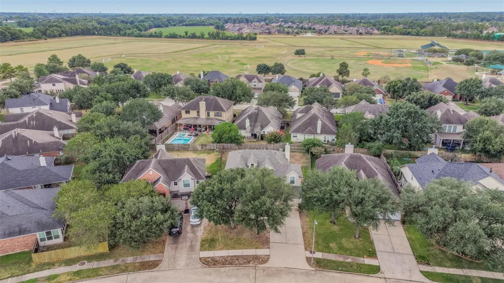9107 Huckinston Court Spring, TX 77379
