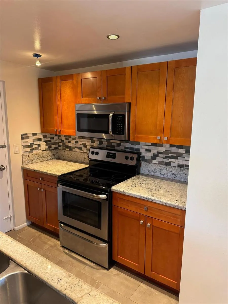 1407 NE 56th Street #201 Fort Lauderdale, FL 33334