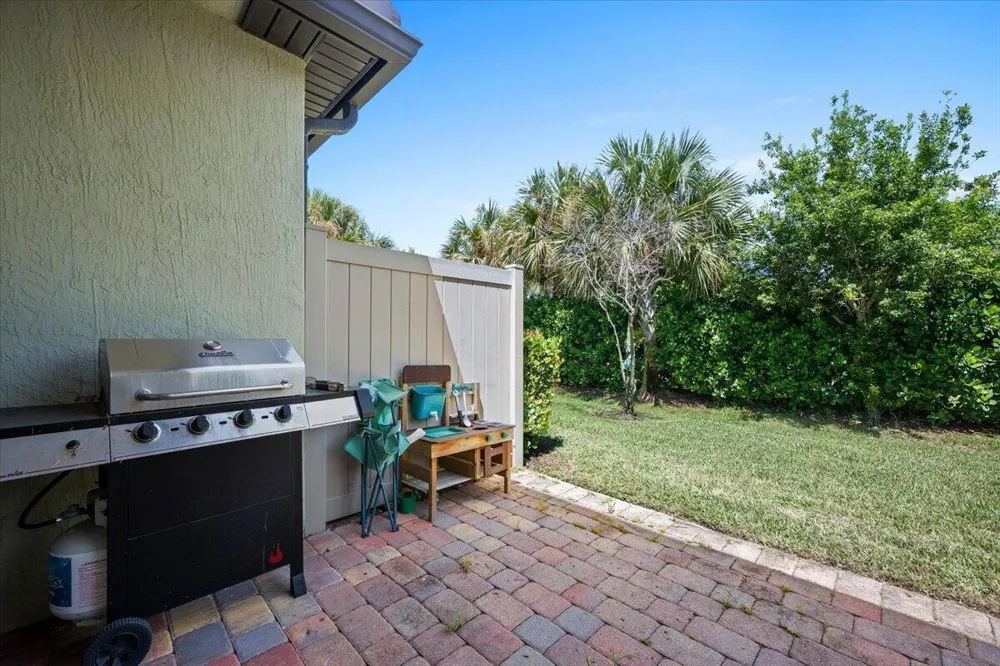 4606 San Fratello Circle Lake Worth, FL 33467