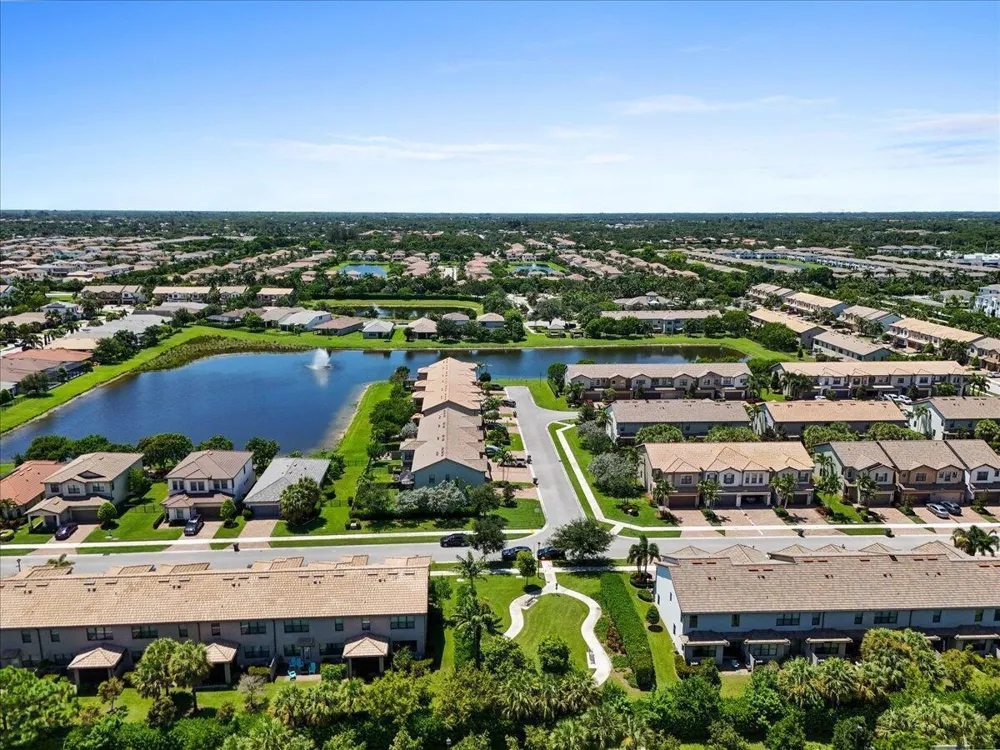 4606 San Fratello Circle Lake Worth, FL 33467