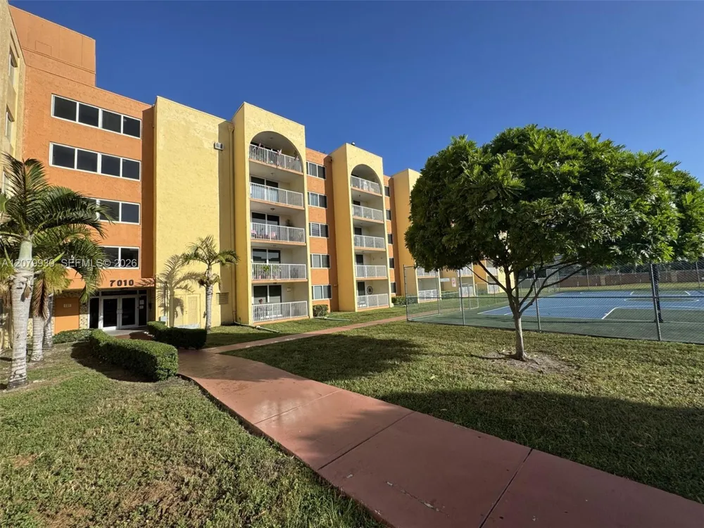 7010 NW 186th St #5-107 Hialeah, FL 33015