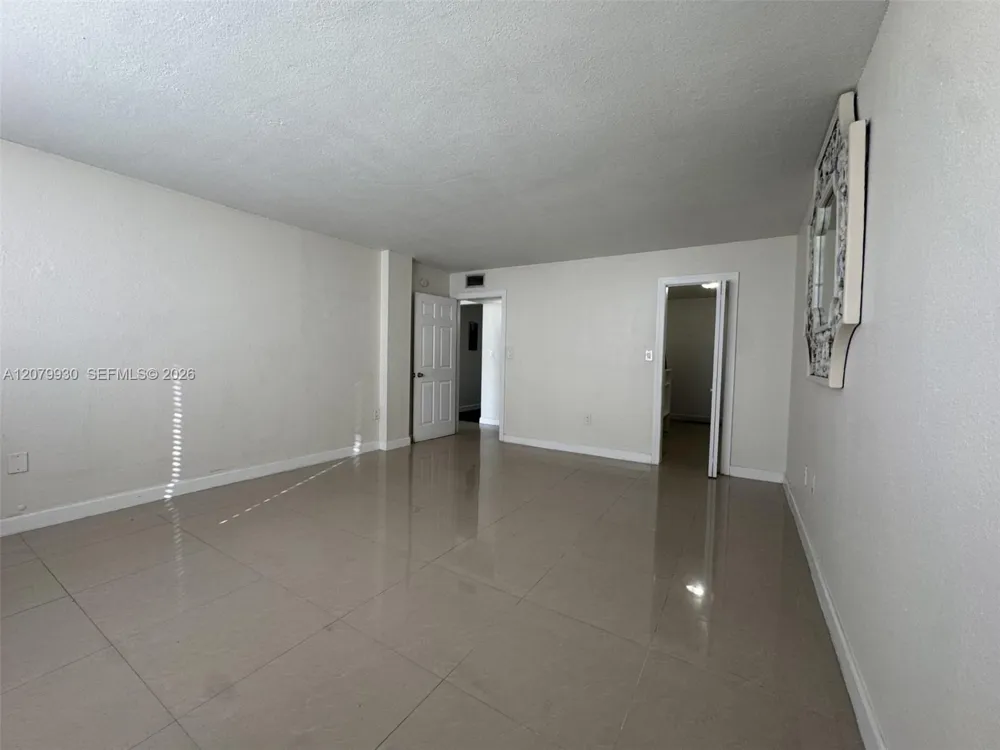 7010 NW 186th St #5-107 Hialeah, FL 33015