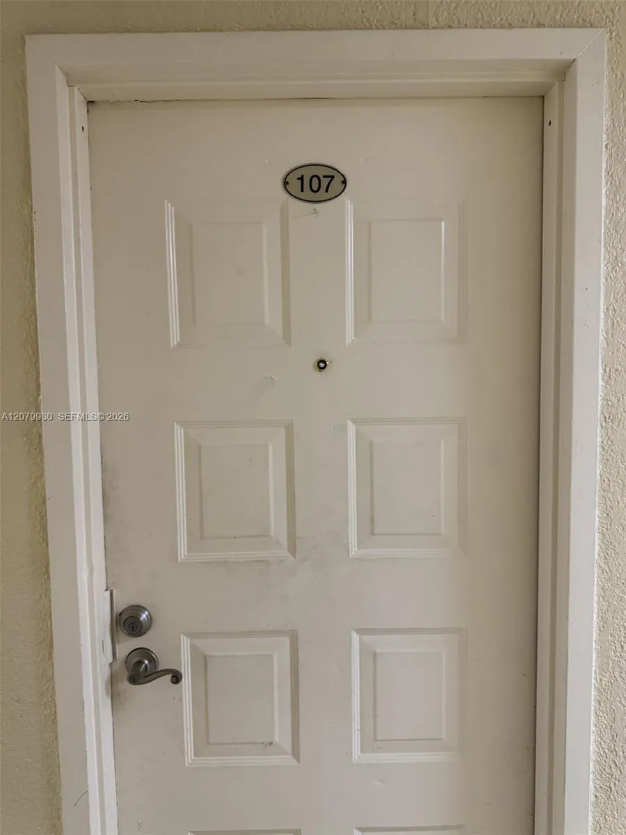7010 NW 186th St #5-107 Hialeah, FL 33015