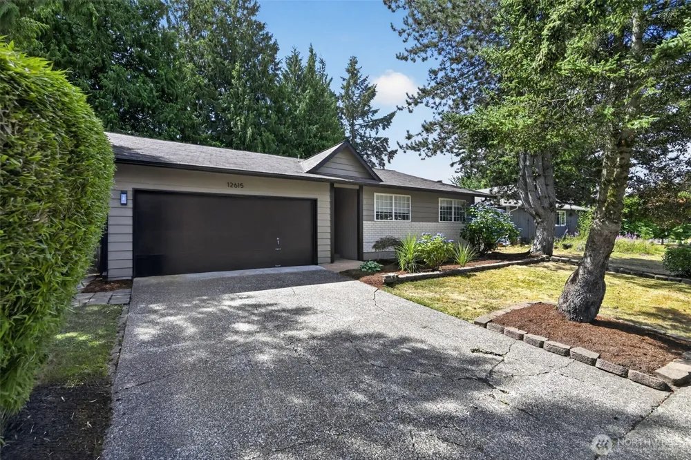 12615 SE 318th Way Auburn, WA 98092
