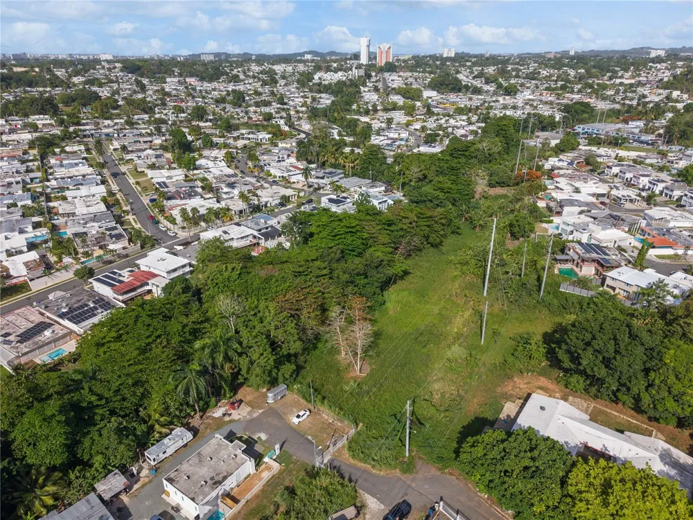 km 1.3 ALEJANDRINO AVENUE Guaynabo, PR 00969