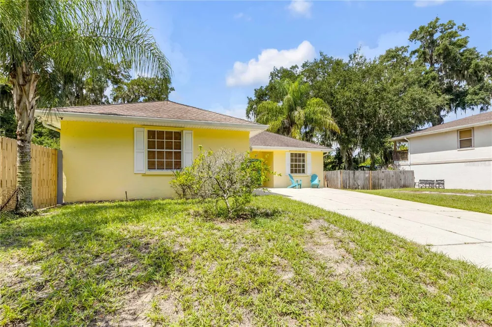 830 S DUSS STREET New Smyrna Beach, FL 32168