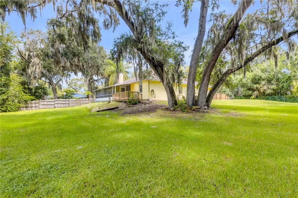 830 S DUSS STREET New Smyrna Beach, FL 32168