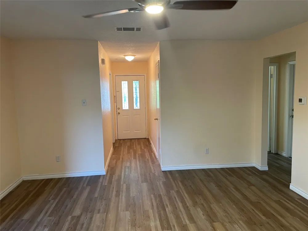 5700 Limerock Hollow Austin, TX 78744