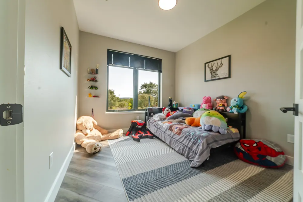 23801 Oscar Road Spicewood, TX 78669