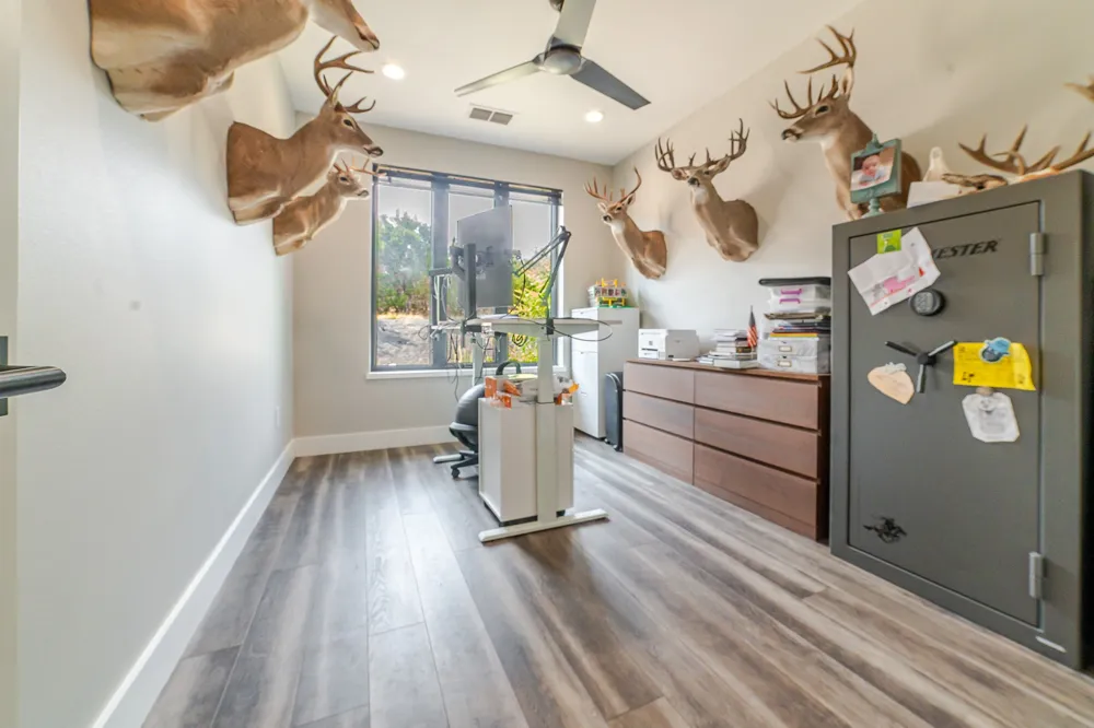 23801 Oscar Road Spicewood, TX 78669