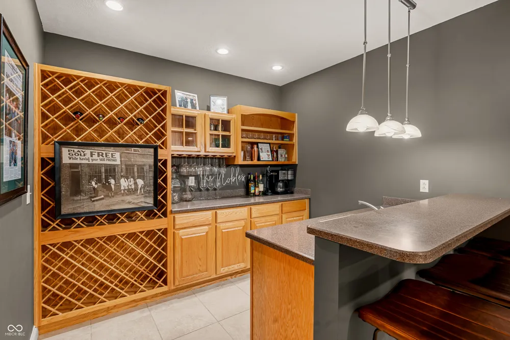 3974 Golf Bag Lane Terre Haute, IN 47802