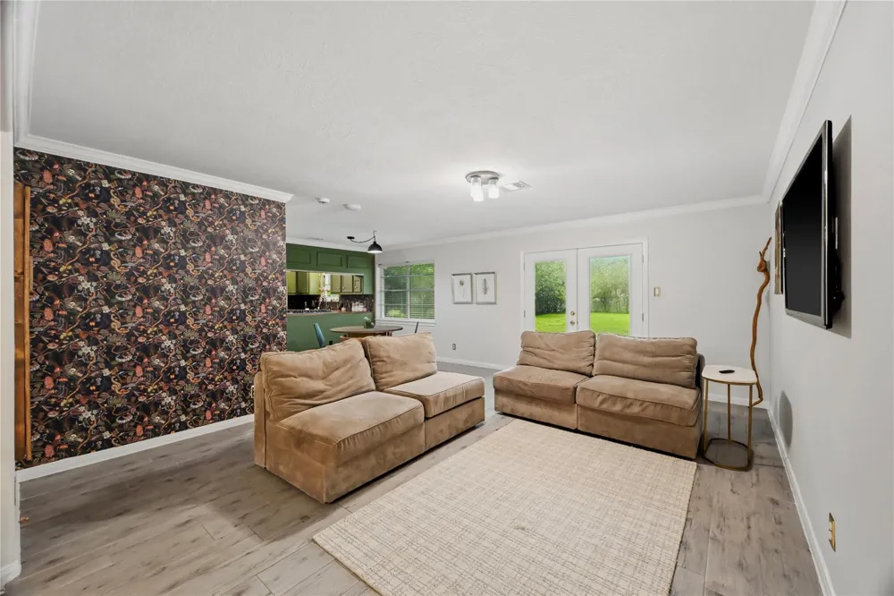 15810 Acapulco Drive Jersey Village, TX 77040
