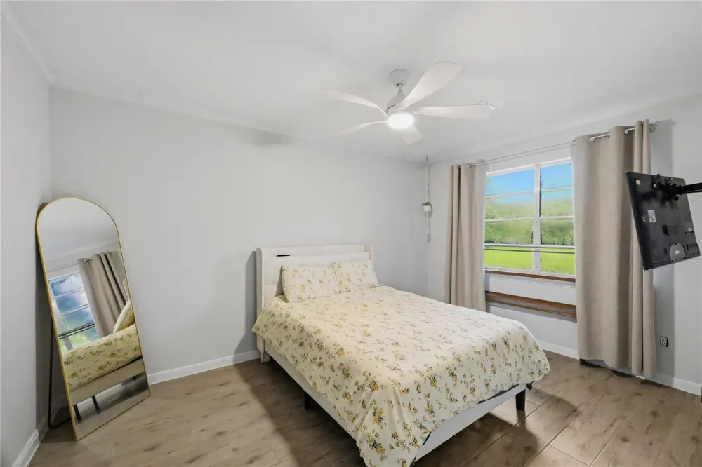 15810 Acapulco Drive Jersey Village, TX 77040