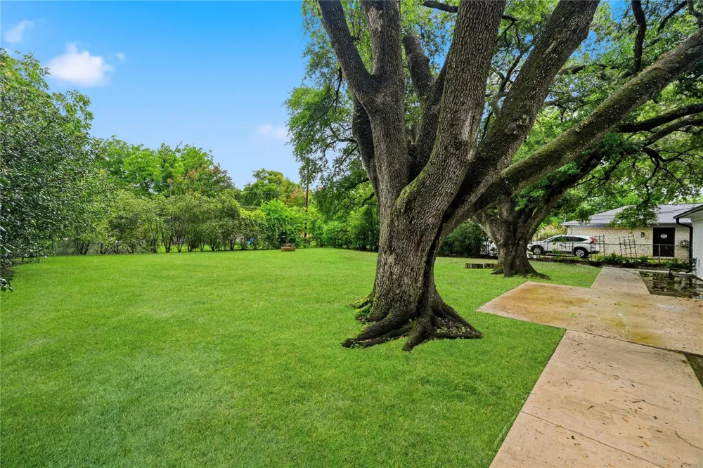 15810 Acapulco Drive Jersey Village, TX 77040