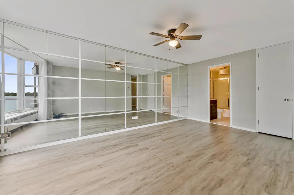 8200 E Jefferson Avenue #610 Detroit, MI 48214