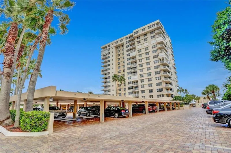 5200 OCEAN BOULEVARD #109C Lauderdale By The Sea, FL 33308
