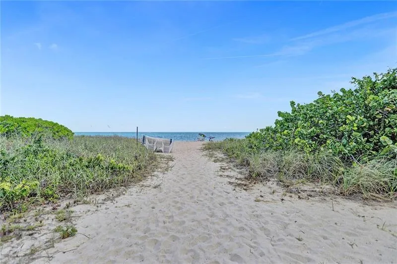 5200 OCEAN BOULEVARD #109C Lauderdale By The Sea, FL 33308